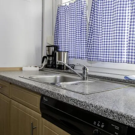 In With Terrace, Air Conditioning, Wifi, Dishwasher