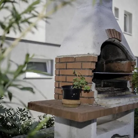In With Terrace, Air Conditioning, Wifi, Dishwasher Appartement